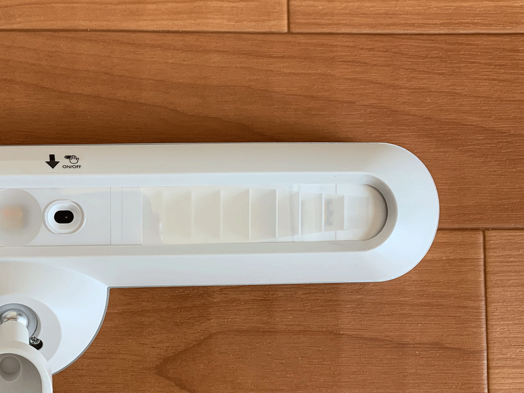 ルーバー部分拡大図