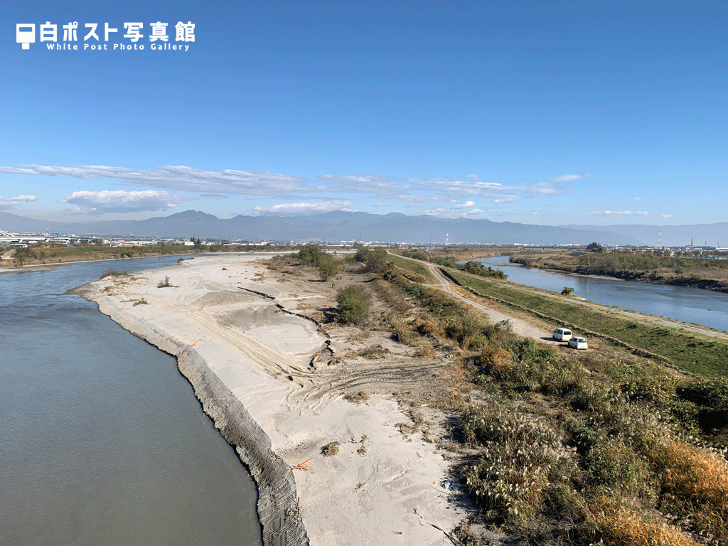 笛吹川、釜無川合流地点