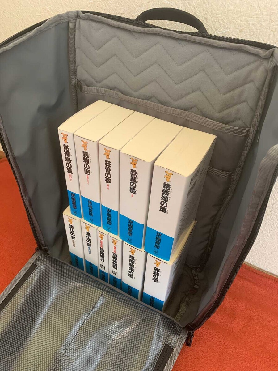 VOLCAN PACK PLUS」CHROMEの大容量・高耐久性・3年保証のバックパック