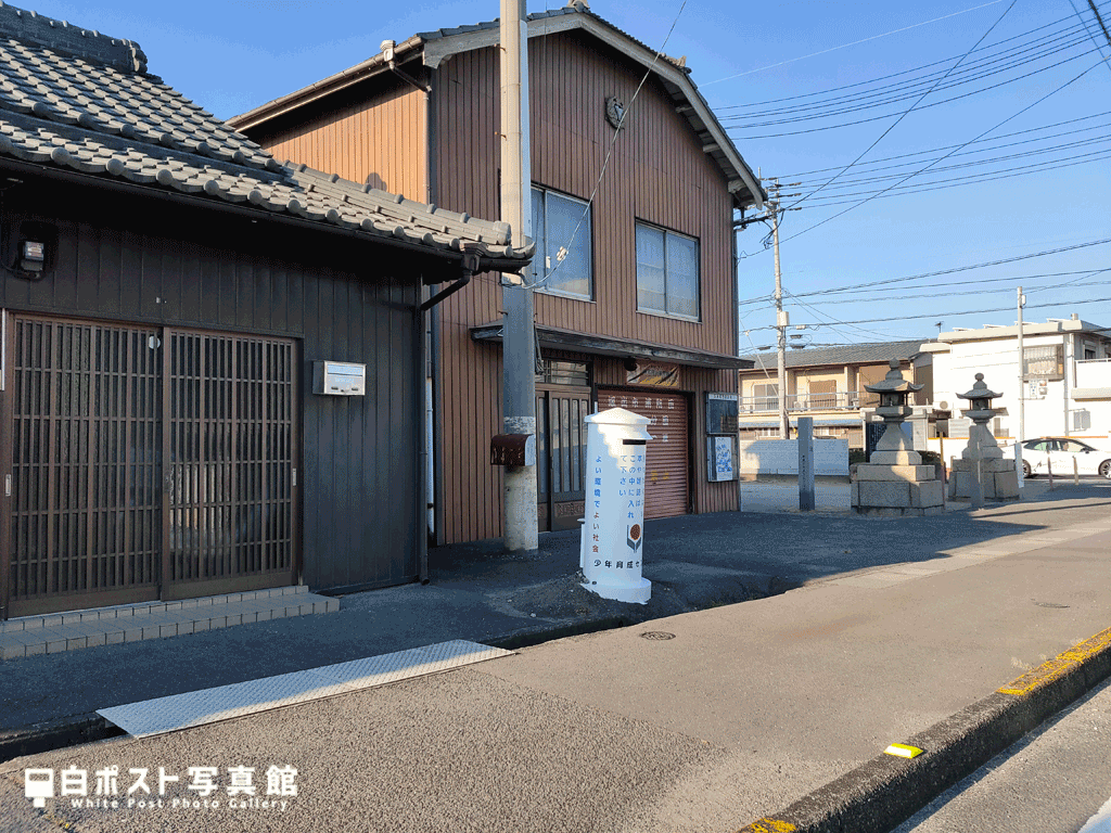 坂出市の白ポスト