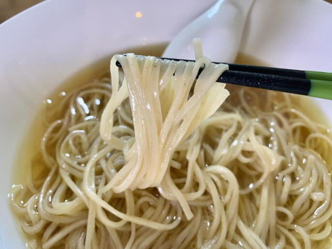 麺屋さすけ 地鶏白醤油そば 麵