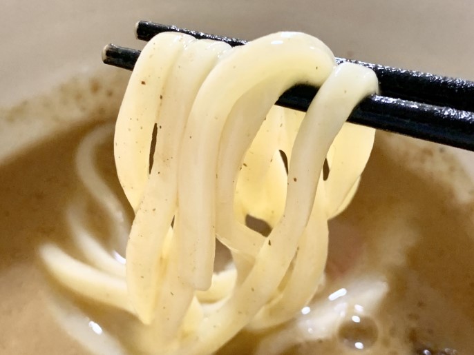 ファミリーマート 頑者監修 濃厚魚介つけ麺 麺とスープ