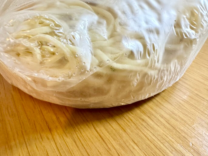 キンレイ お水がいらない 天下一品 麺とスープの層