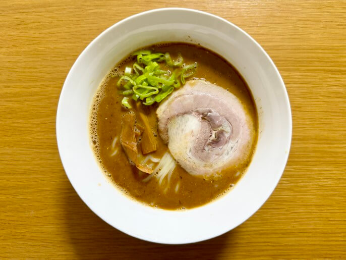 奈つやの中華そば 中華蕎麦とみ田 煮濁し白湯そば 完成品
