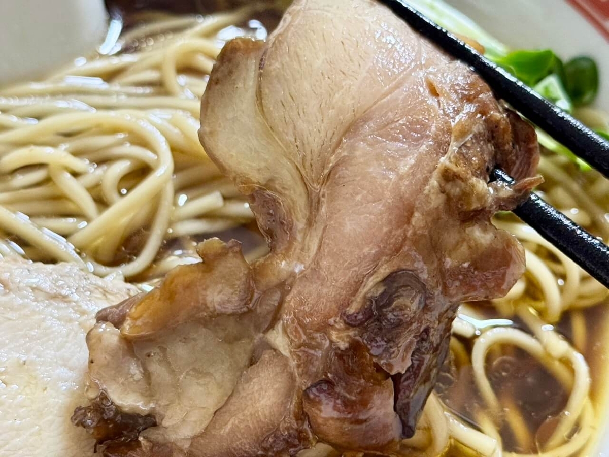 炙り鶏モモチャーシューの写真