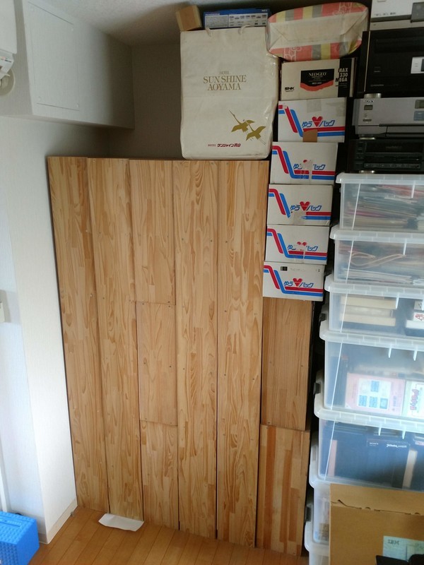 部屋奥に埋まった本棚にアクセス - にゃののん日記