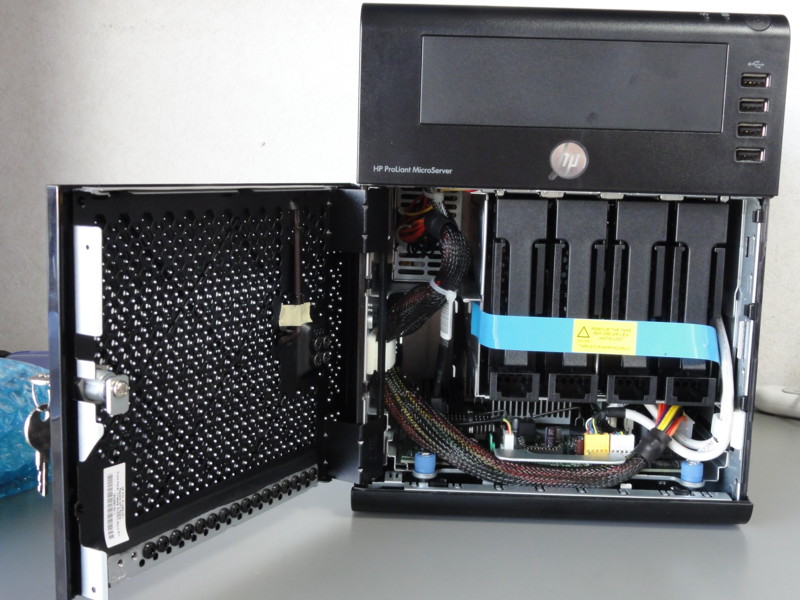 HP ProLiant MicroServer G7 N36Lモデル（1日目） - にゃののん日記