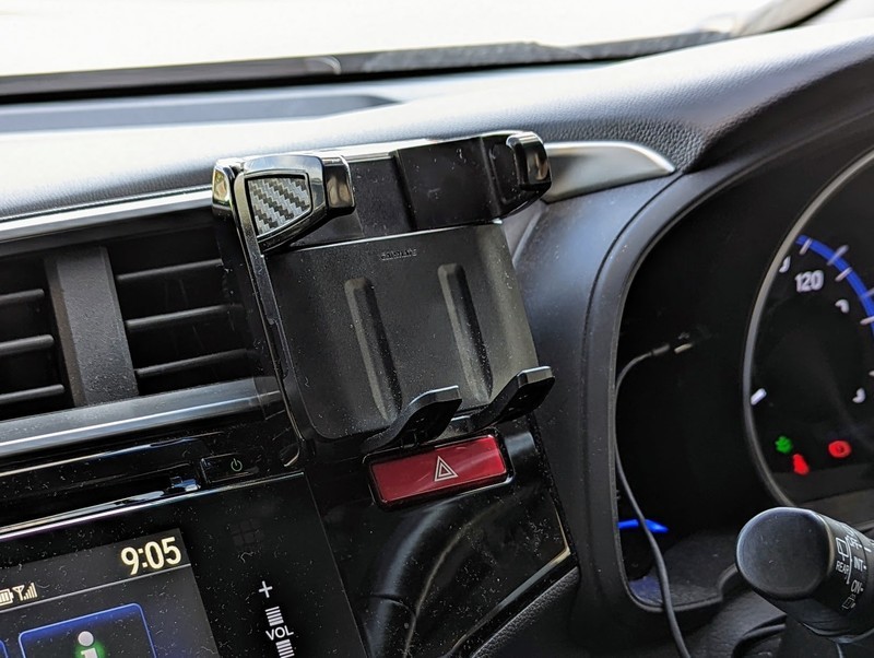 フィットにスマホ車載ホルダー取り付けたりとか にゃののん日記
