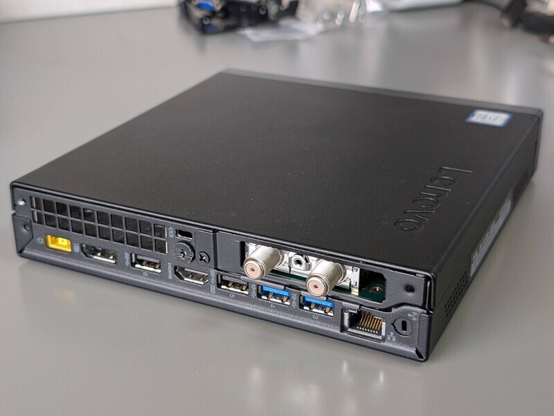 ThinkCentre M720q TinyにPT3を専用ブラケットで取り付けてみた - にゃ 
