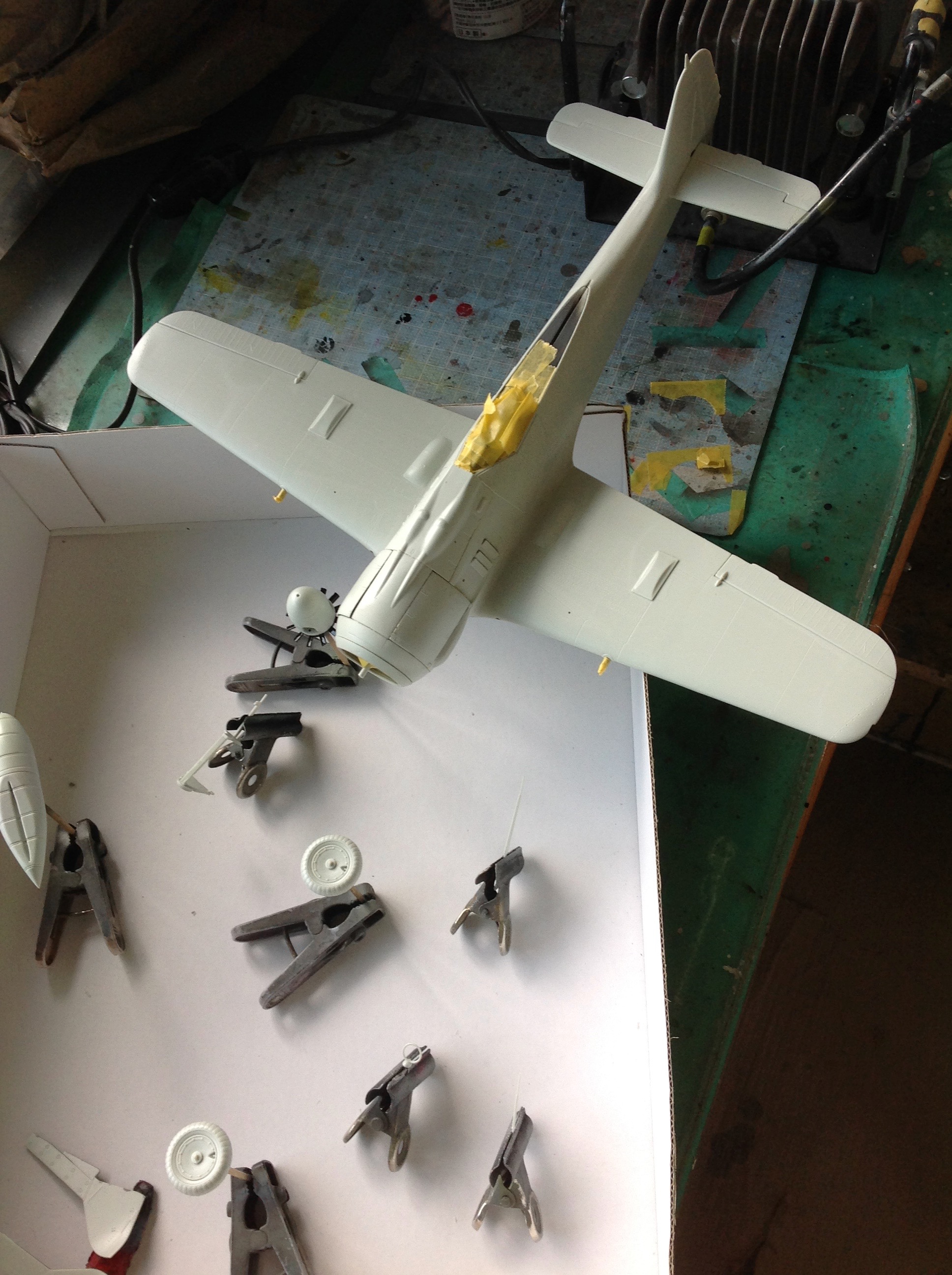 1/32 ドイツレベル フォッケウルフ Fw190A-8/R7 その1 - プロモデラー