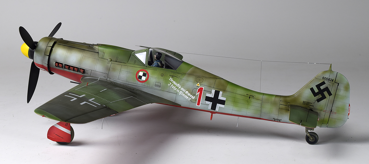 1/32 ハセガワ フォッケウルフ Fw190 D-9 レッド1