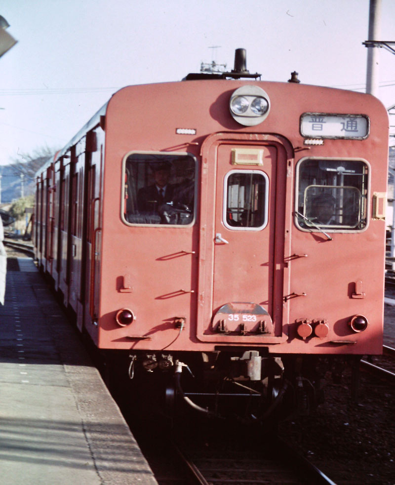 少し旧い（？）八高線車両 - 始まりは1955年 1月…ニャンコのため息