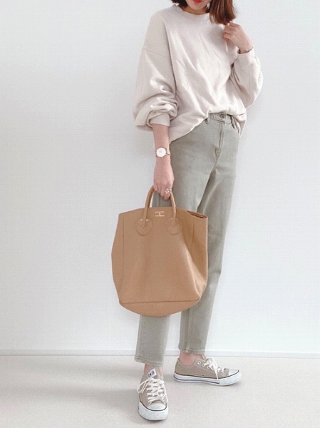 スリム テーパード アンクル ジーンズ