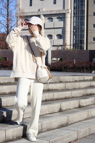 360度可愛い 家族で着れるbebe Angeスウェットパーカー 人気インスタグラマー Ask 10ブログ ベイビーーズ ママのトレンド