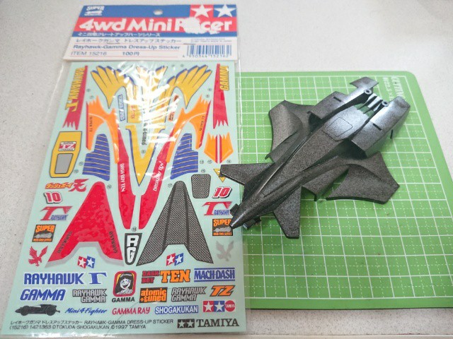 レイホークガンマにドレスアップステッカーを貼ってみよう！【奮闘記 