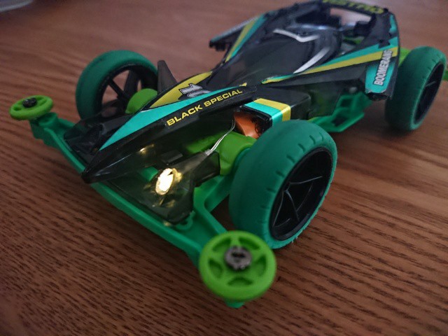 セリアのLEDジュエリーライトでミニ四駆を装飾しよう!!【奮闘記・第117