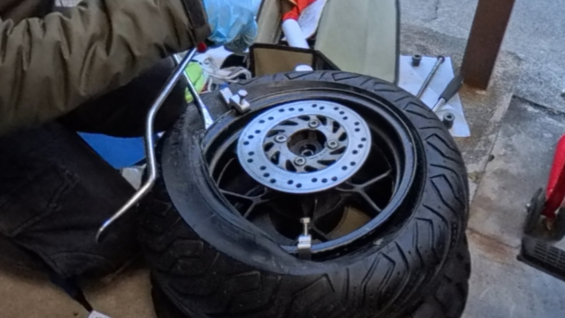 モンキー125 手組みタイヤ交換備忘録 - おはやし日記