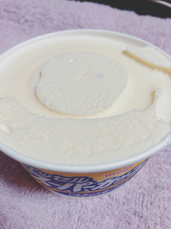 エッセルスーパーカップのソルティバタークッキーはもう食べた 基本的におとうふの日常を綴るブログ