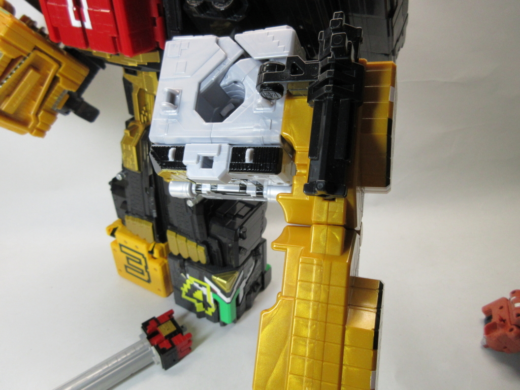 動物戦隊ジュウオウジャー DXワイルドトウサイキング - ホビーの沼地