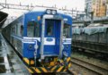 [鉄道][貫通幌][台湾][台鐵EMU500]台湾鐵路管理局EMU500形EM558(8)別カット画角修正前：基隆駅1998.01