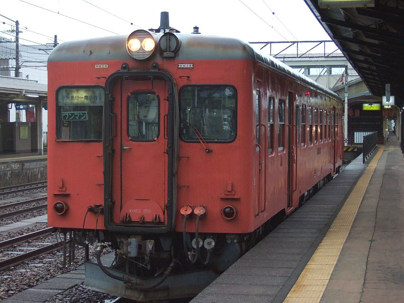 ☆161：大糸線436D・キハ52-156／糸魚川駅090724