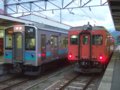 [鉄道][駅][E127系][キハ20系][貫通幌]☆182：(左)南線1348M(McE127-112)/(右)北線435D(キハ52-156)／南小谷駅