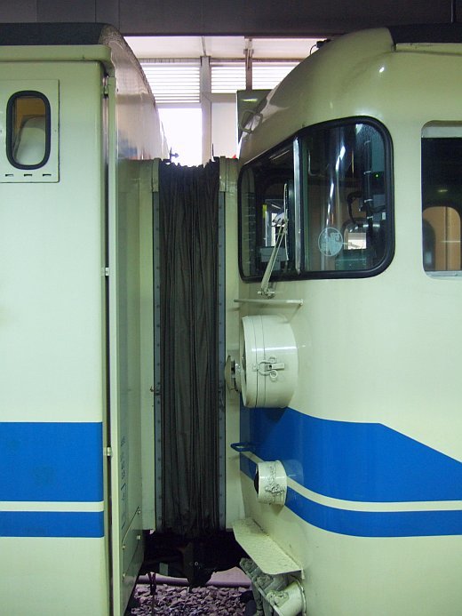 ☆469：475系A04編成(T455-8)+A12編成(Mc457-18)／金沢駅090725