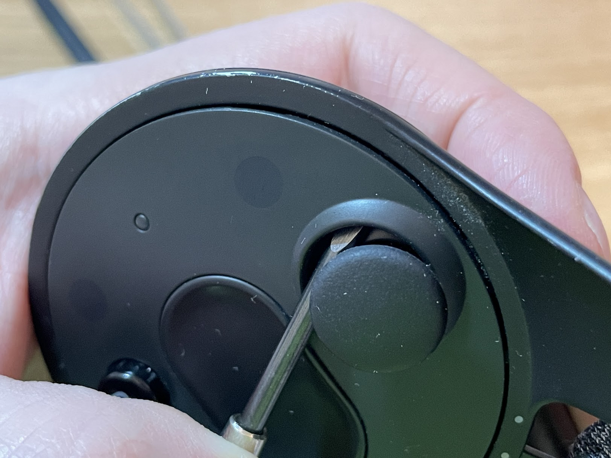 index コントローラー　左側破損 VALVE INDEXのコントローラーのジョイスティック交換方法｜てんてー