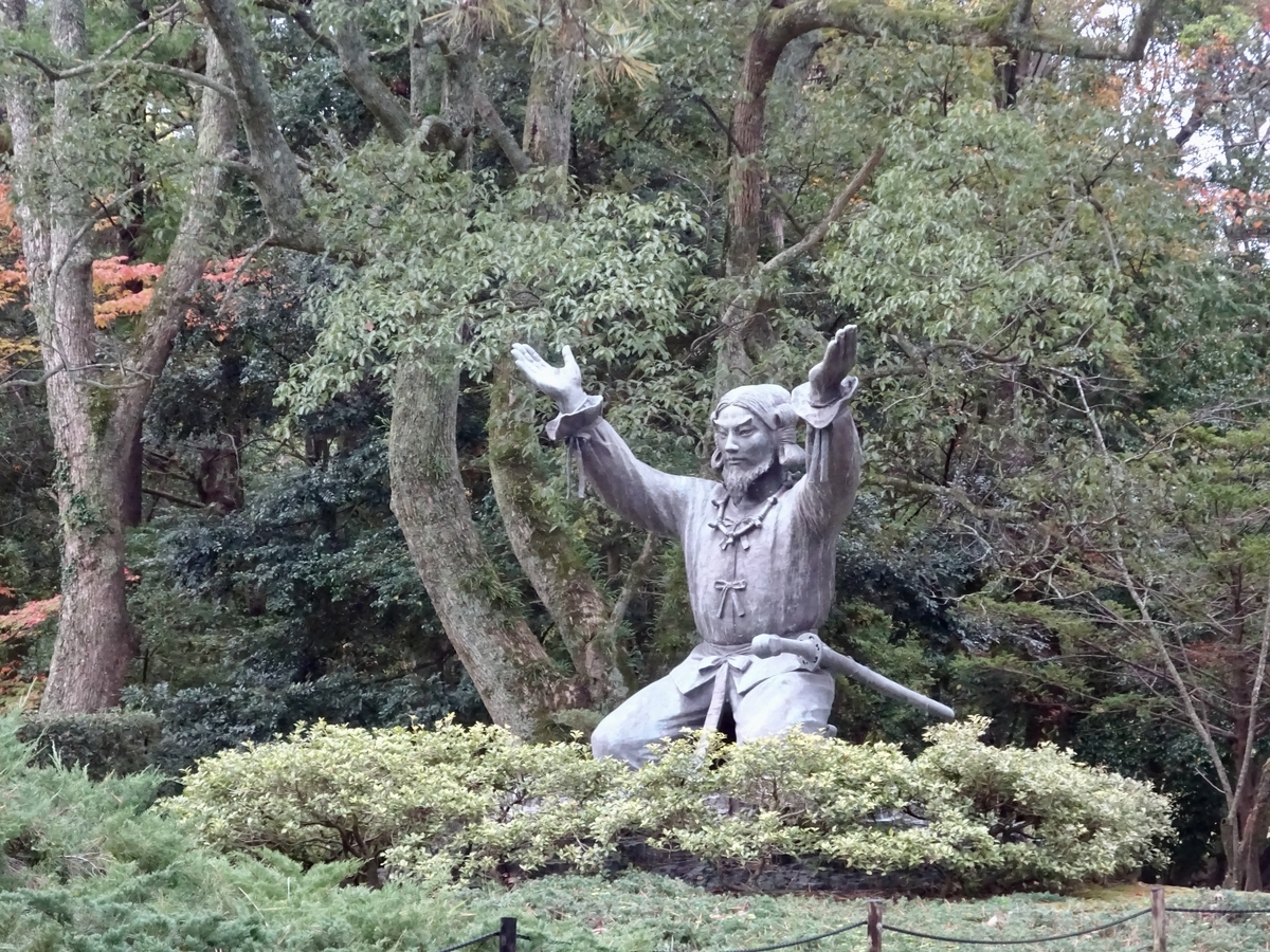 早朝の静かな境内を散策「出雲大社」 - オババのトラベルジャーナル