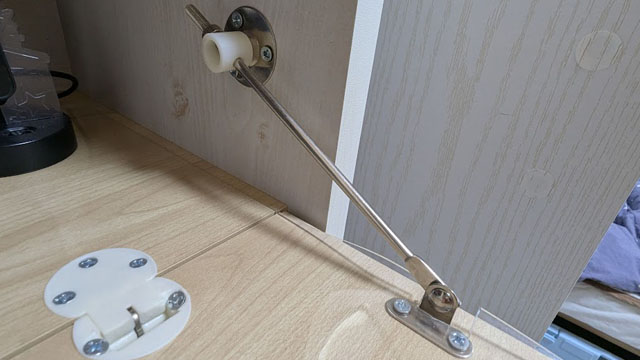 ねじを締めてもダメでした