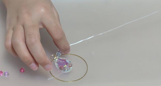 ビーズを通すことは簡単