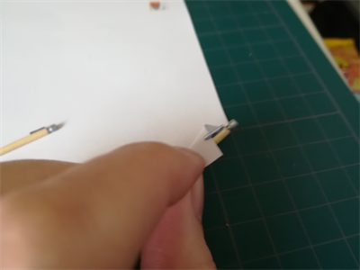 ミニチュアのペンの作り方 ペンをひっかけるところ いろいろ作ってみよう 水仙花