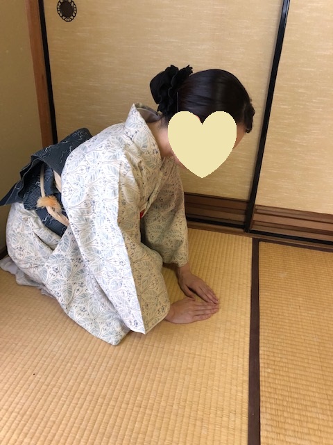 裏千家茶道の真のお辞儀の方法