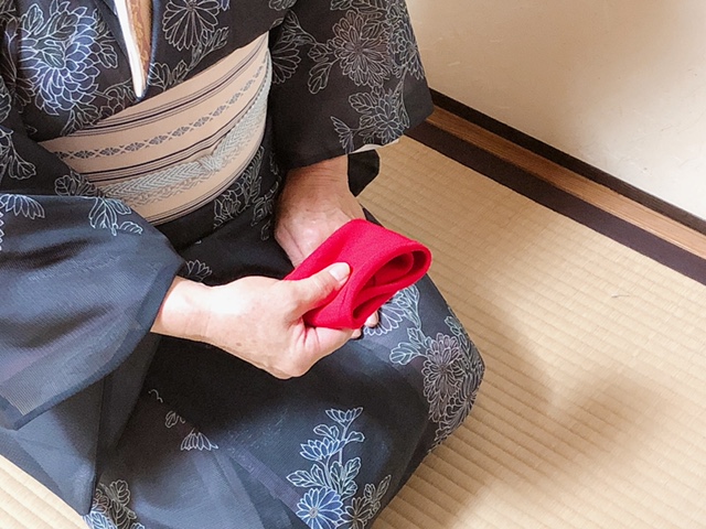 四方捌き/裏千家茶道袱紗のさばき方