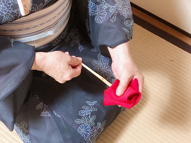 裏千家茶道茶杓の清め方（割稽古）