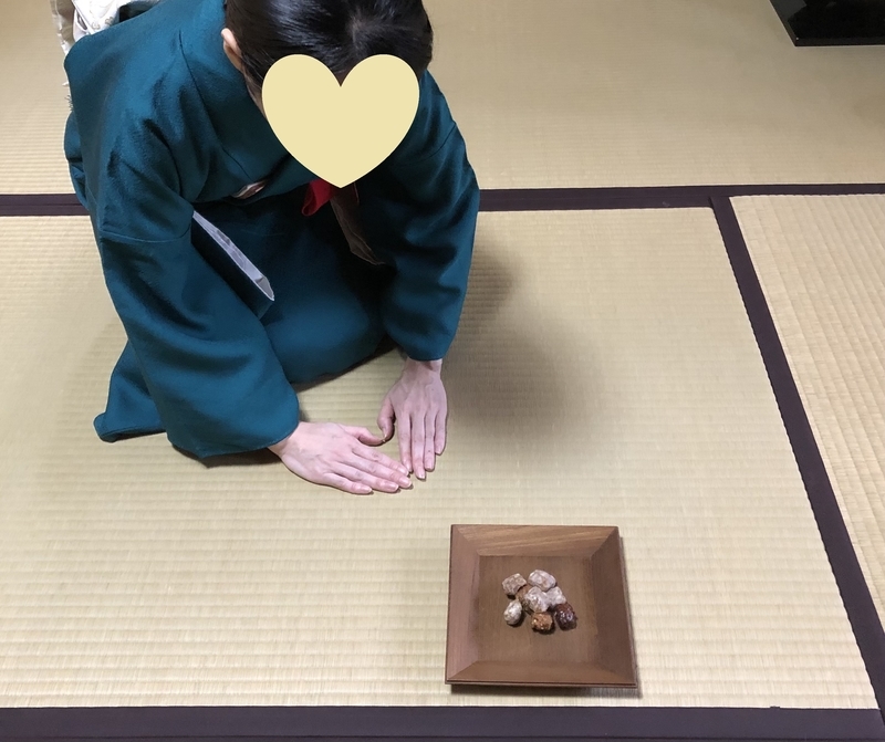 裏千家茶道 風炉 薄茶の平点前（棚なしの運び点前）