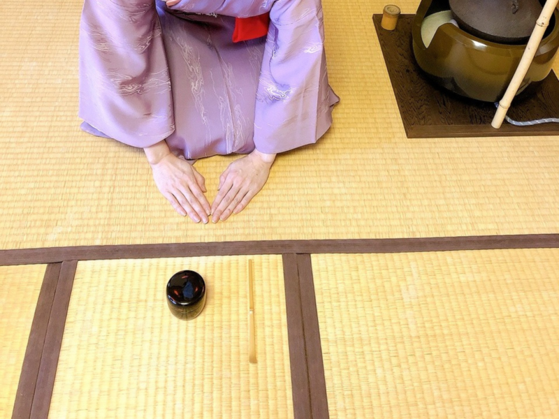 中置五行棚の薄茶点前の流れ（裏千家茶道）