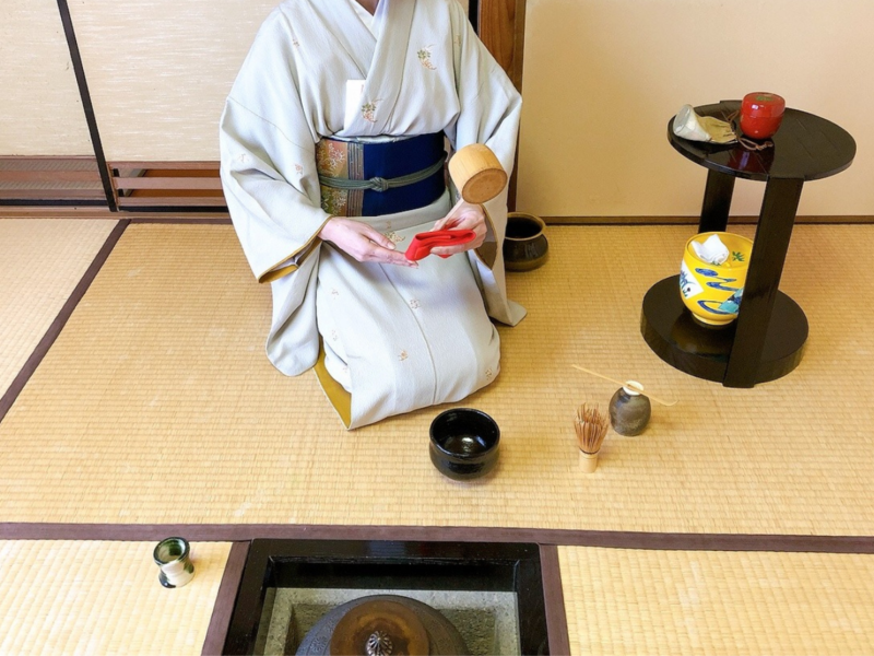 【炉】濃茶の棚点前/丸卓を使った平点前(裏千家茶道)