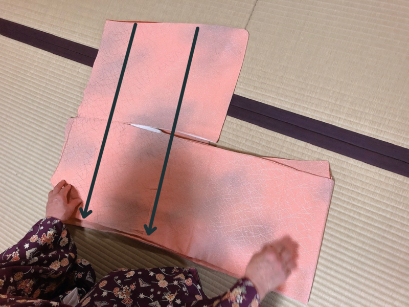 着物のたたみ方（本たたみ）