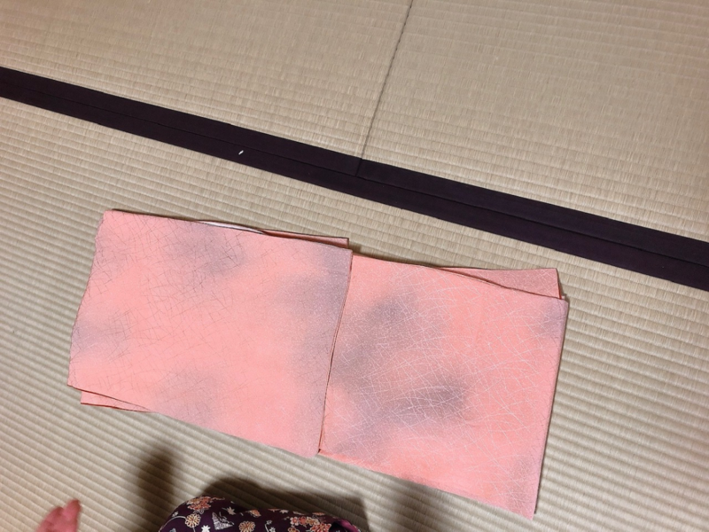 着物のたたみ方（本たたみ）
