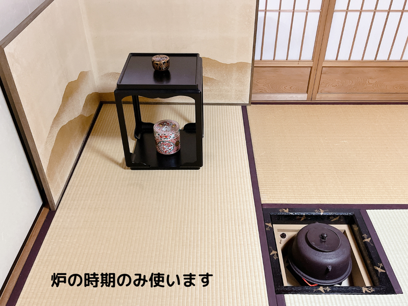 高麗卓（こうらいじょく）の扱い方｜棗・柄杓・蓋置の荘り方まとめ