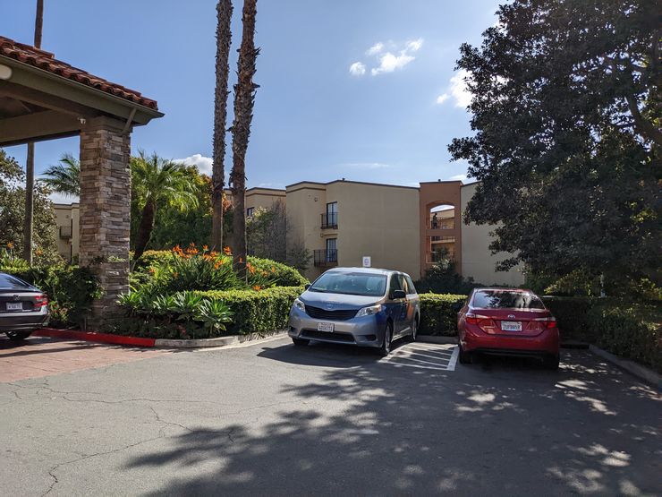 オレンジカウンティのホテル Comfort Inn & Suites Orange County John Wayne Airport 宿泊記