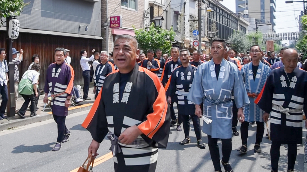 三社祭鳶 