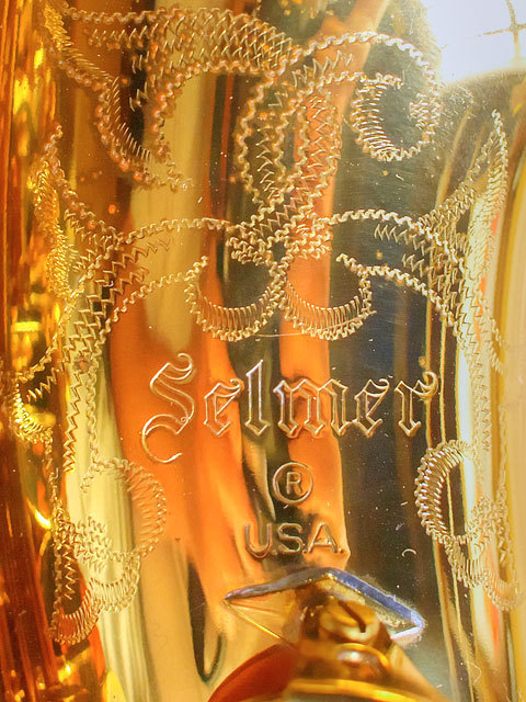 Selmer USA 162 OMEGA - SaxとTubaのミョーな出逢い