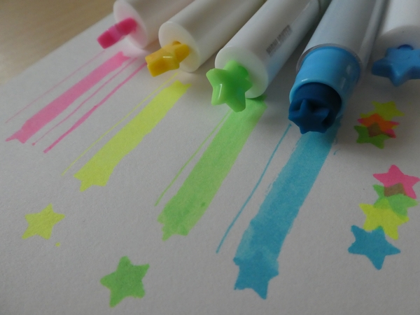 100均ダイソーのスタンプにもなる蛍光マーカーペン マーカーペン レビュー 塗り絵日記