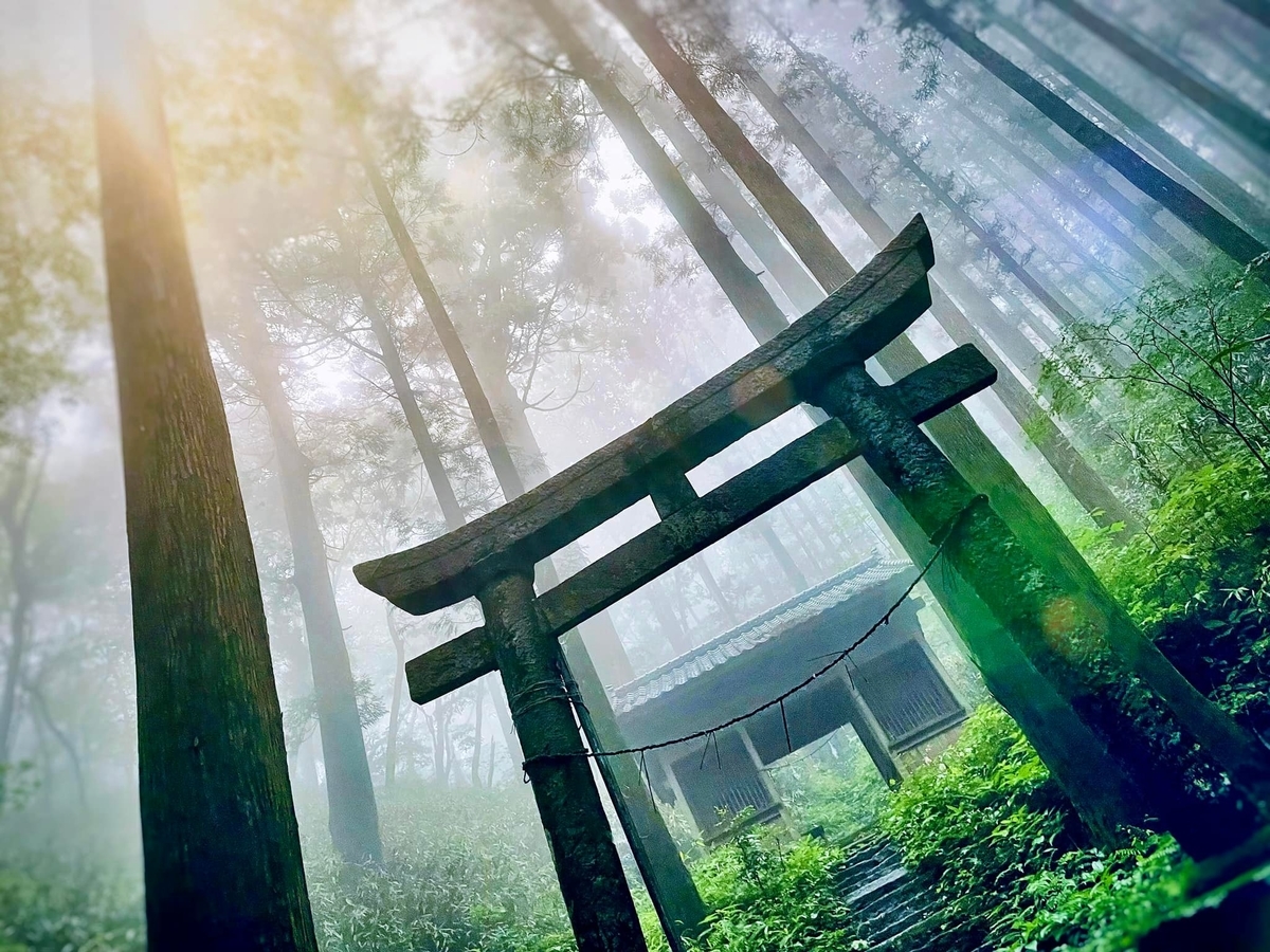 パワスポ感半端ない！伝承や奇石を巡れる「竪破山」へ【茨城