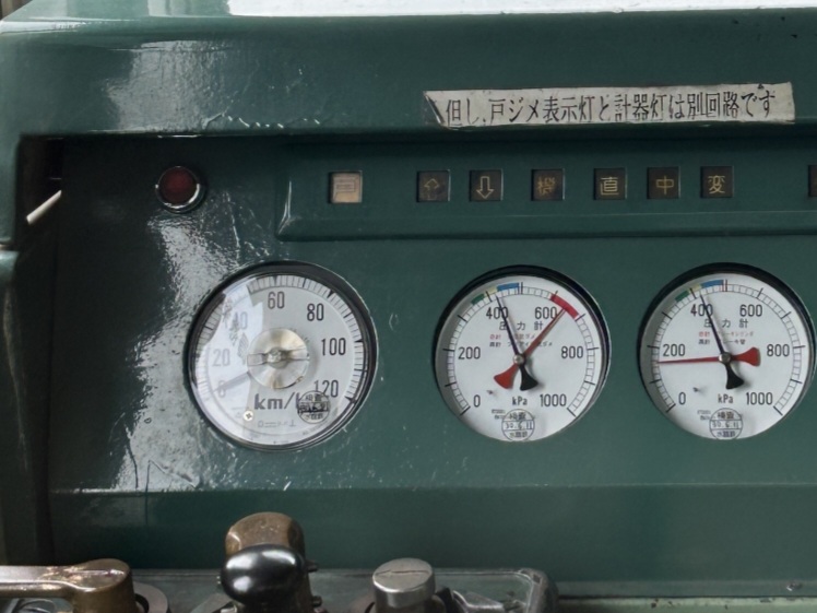 電車計器類
