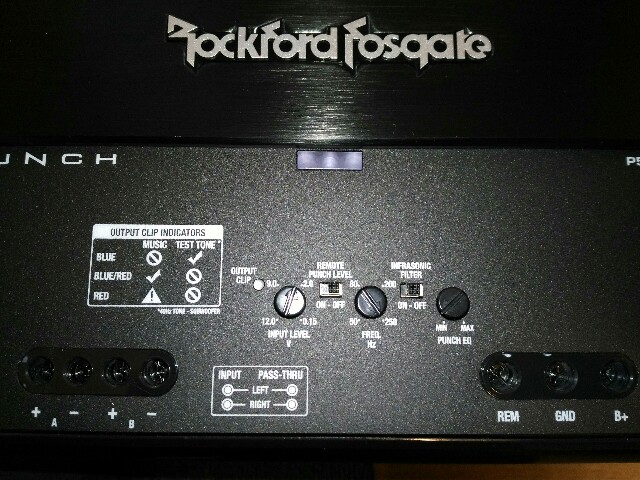 ロックフォード PUNCH P600X4 パワーアンプ カーオーディオ