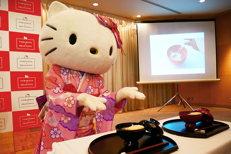 激レア！HELLO KITTY サンリオ ご当地キティ　ぬいぐるみ　金沢限定 激レア！HELLO KITTY サンリオ ご当地キティ ぬいぐるみ 金沢限定 激