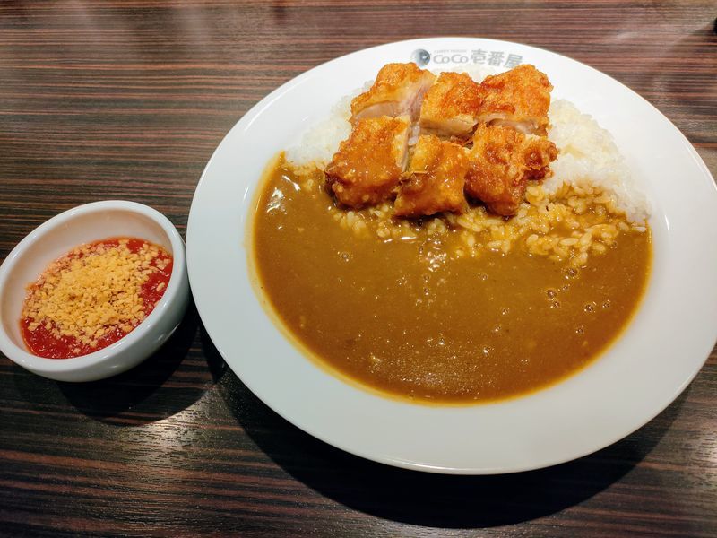 パリパリチキンカレー　ガーリックトマト